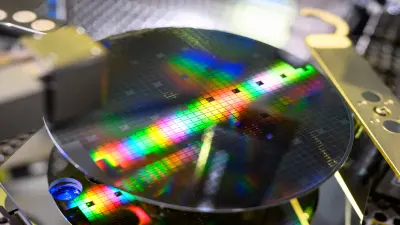  Optical testing of 200 mm SiC wafers (development samples) in Reutlingen