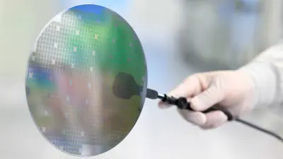 SiC bare die on a finger