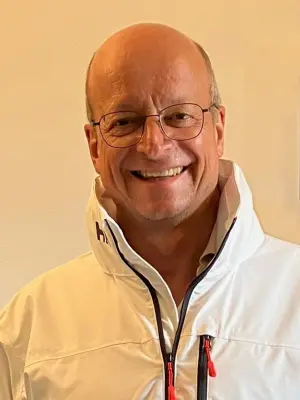 In a nutshell, vertical-built chips can boast the same performance as planar chips at much smaller sizes.